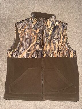 Realtree Camouflage Fleece Vest in Brown and Tan